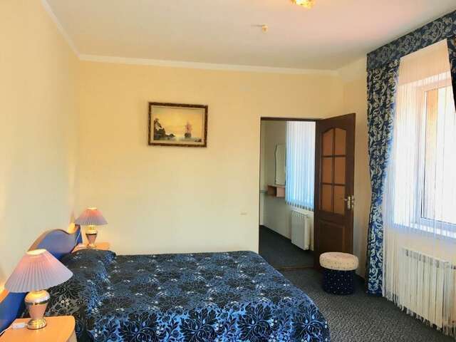 Гостиница Южная ночь Алушта-85